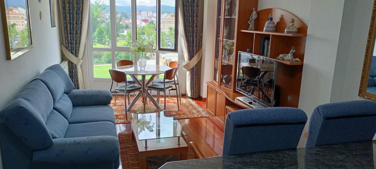 Apartamento Avelina Monforte De Lemos Eksteriør bilde